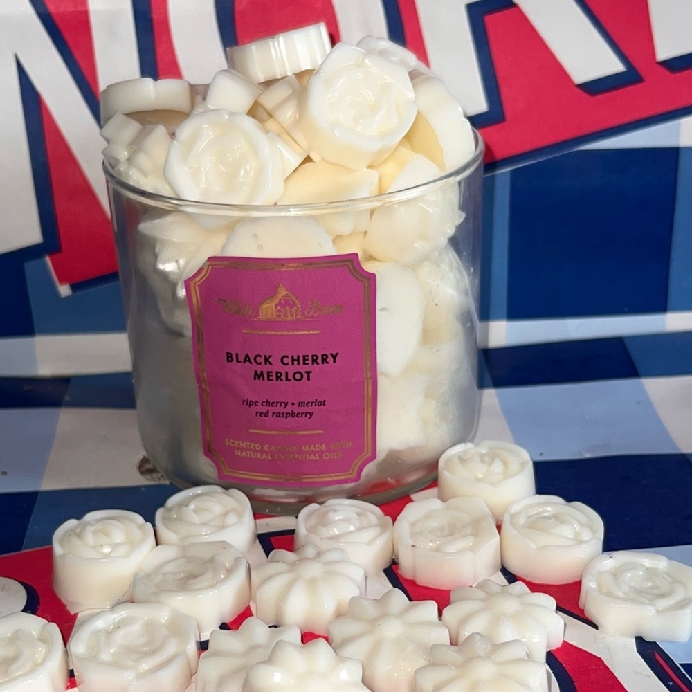 Bath and body works black Cherry Merlot Candle Wax Melts - Picture 3 of 3